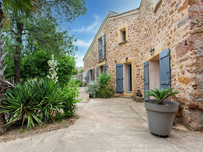 Exterior 5, Cozy Holiday Home in Occitanie, Hérault