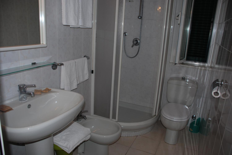 Bathroom 5