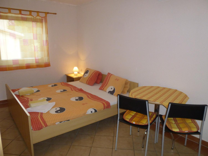 Bedroom 2, Apartments Villa Rosmarin, Omišalj
