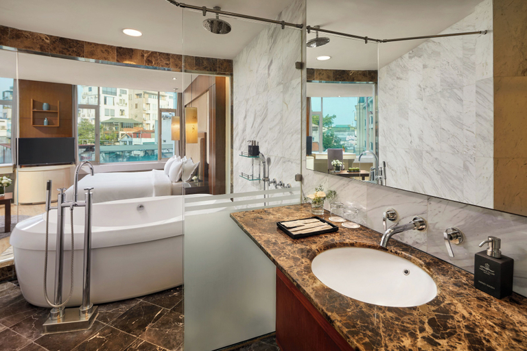 Bathroom 5, The Hanoi Club Hotel & Residences, Tây Hồ