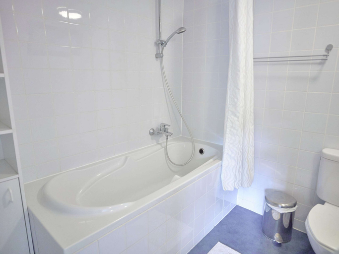 Bathroom, Holiday Home in Trois Ponts with Private Pool, Liège