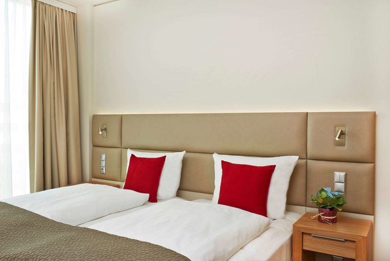 Bedroom 3, H4 Hotel München Messe, München