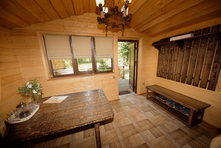 Others 5, Resort Stariy Prud, Borodians'kyi