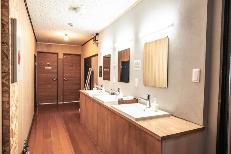 Bathroom 3, Little Japan Echigo, Minamiuonuma