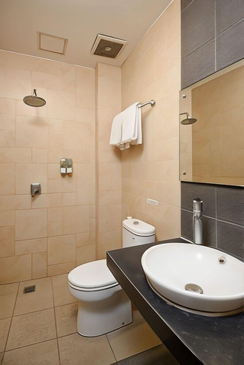 Bathroom 4