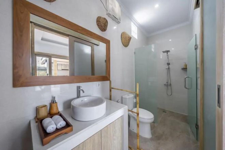 Bathroom 4, Aditya Guesthouse Canggu, Badung