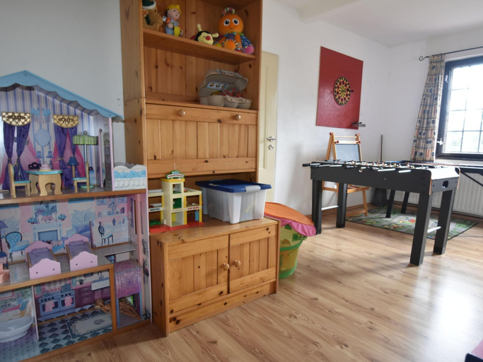 Others 4, Lavish Holiday Home in Abertamy near Ski Area, Karlovy Vary