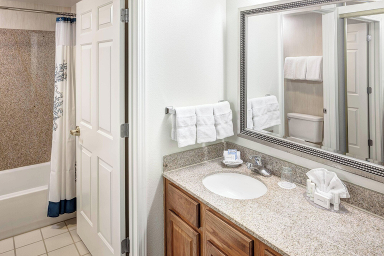 Bathroom 17