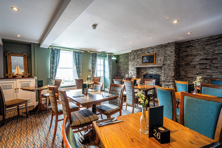 Food & Drinks 4, Penhelig Arms, Gwynedd