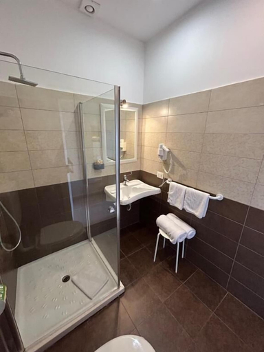 Bathroom 4, Mediterranean Boutique Hotel, Vibo Valentia