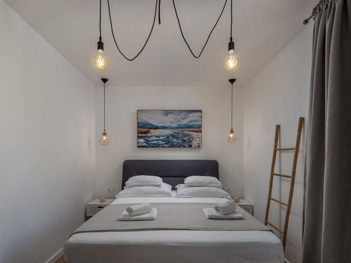 Bedroom 2, Villa in Polaca with Pool near National Parks, Polača