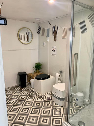 Bathroom, Tregantle Farm Eco GLAMPSITE, Cornwall