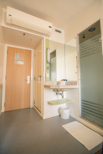 Bathroom 4, ibis budget BH Afonso Pena Savassi, Belo Horizonte
