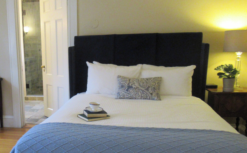 Bedroom 4, The White House Inn, Windham