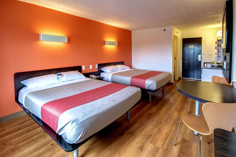 Bedroom 22