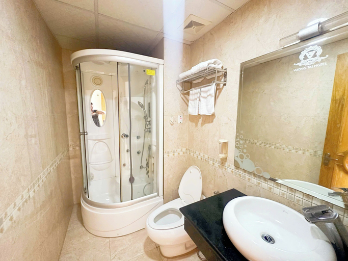Bathroom 5, Vuong Tai Hotel, District 1
