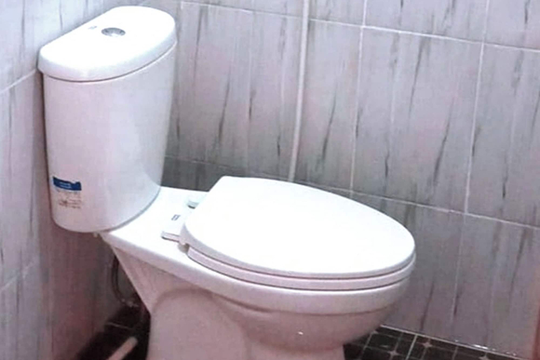 Bathroom 5, Homestay Wong Kito, Lima Puluh Kota