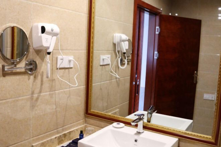 Bathroom 4, Jiangang Hotel, Anqing