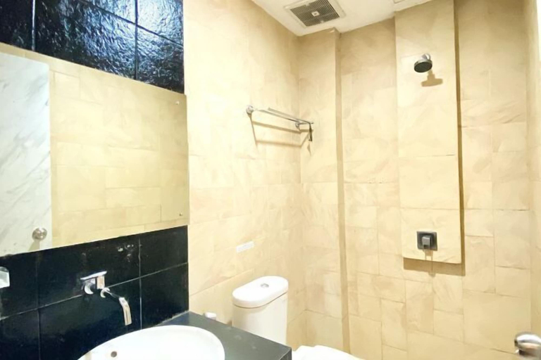 Bathroom 15
