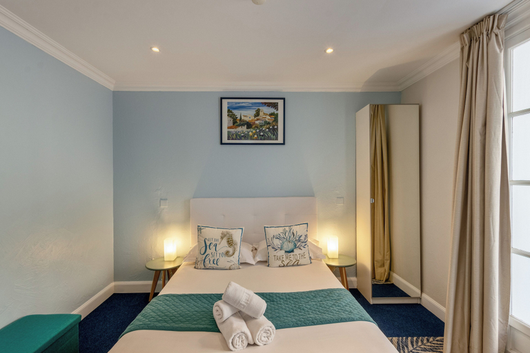 Bedroom 3, Hotel la Corniche d'Or Mandelieu, Alpes-Maritimes