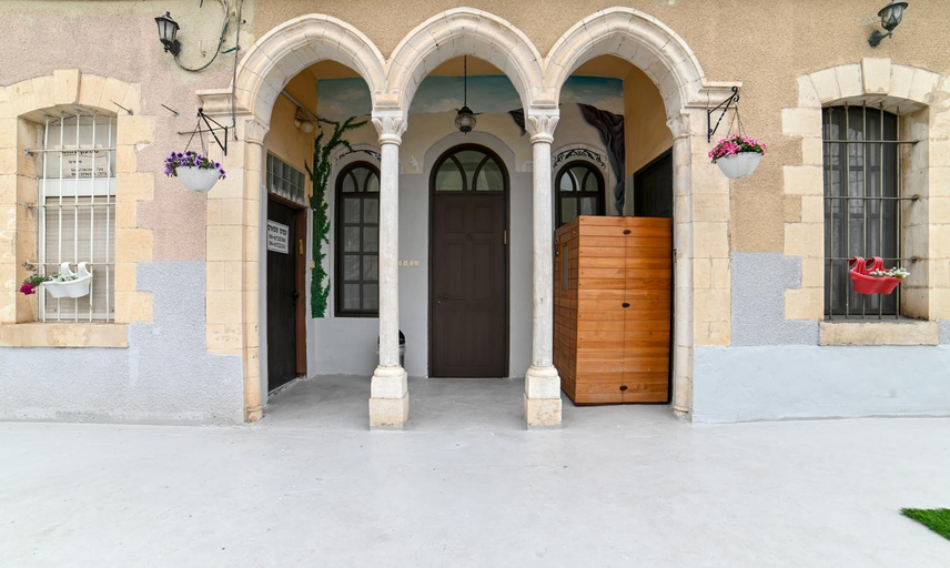 Others 5, Domos Tiberias - Heated pool דומוס טבריה- בריכה מחוממת דקת הליכה לממד