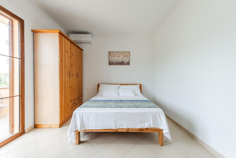 Bedroom 2, Titi's Villa, Durrësit