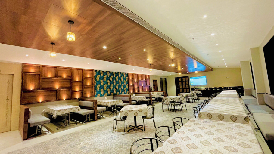Food & Drinks 5, HOTEL HARIVILAS, Bhilwara