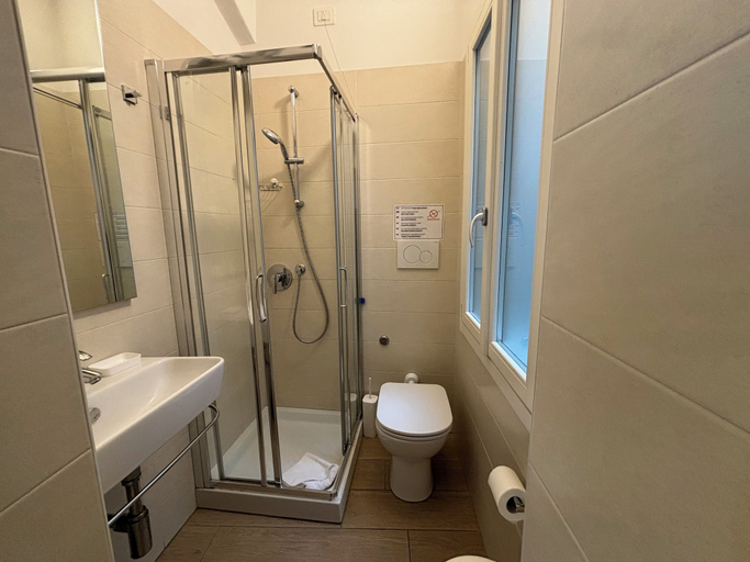 Bathroom, Dimora Cappello 2, Verona