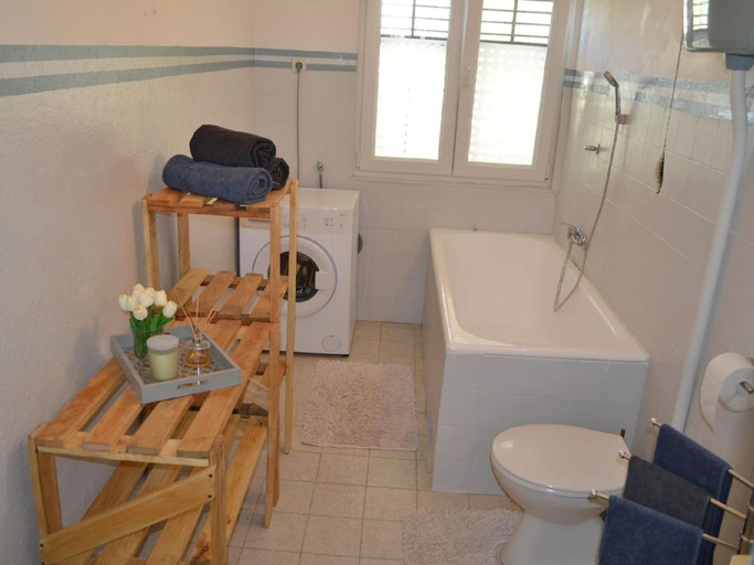Bathroom, Apartment in Molat With sea View, Sali