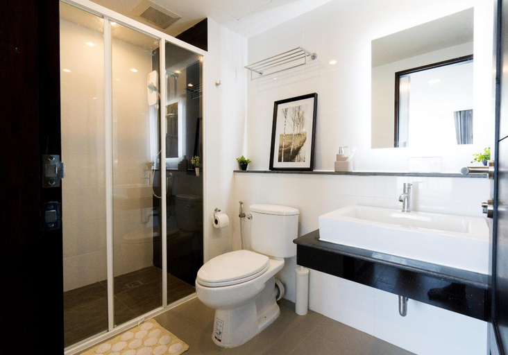 Bathroom 5, ONPA Hotel & Residence Bangsaen, Muang Chon Buri