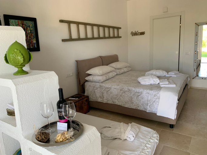 Bedroom 2, Feudi Mandolivo, Brindisi