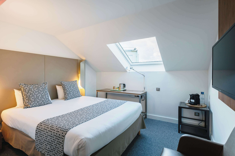 Bedroom 28
