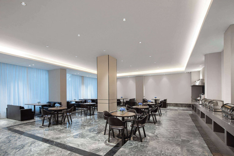 Food & Drinks, Microtel By Wyndham Heyuan, Heyuan