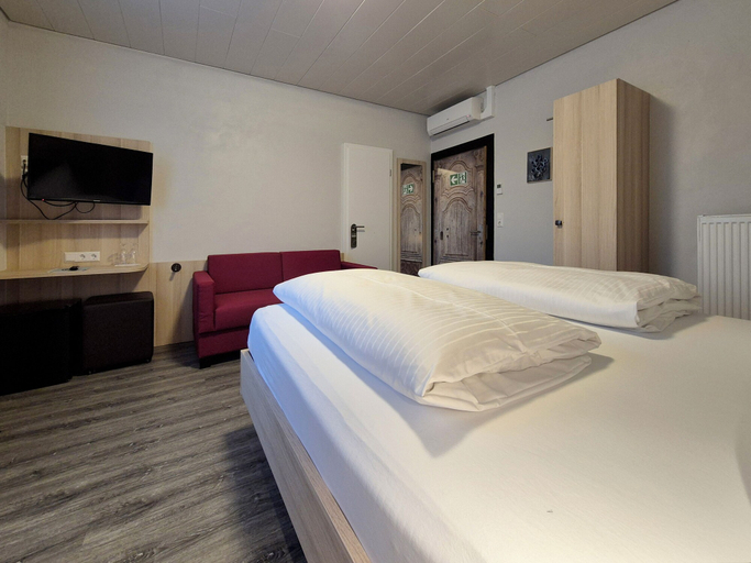 Bedroom 4, Hotel Mäuerle, Lindau (Bodensee)