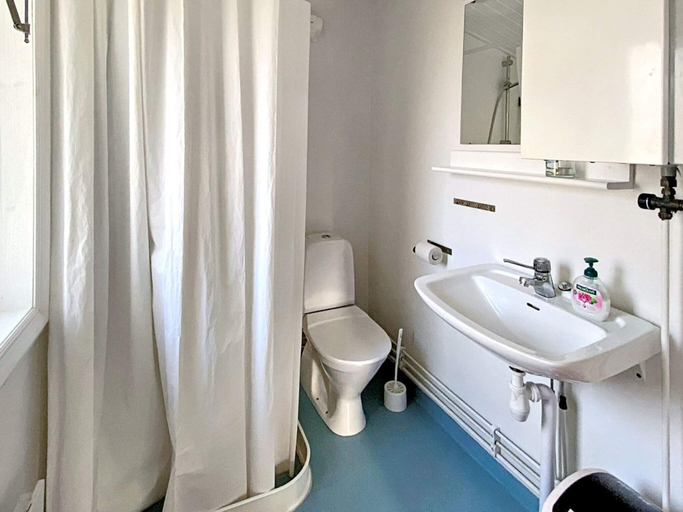 Bathroom, Seaside Charm on Okno Island-by Traum, Mönsterås