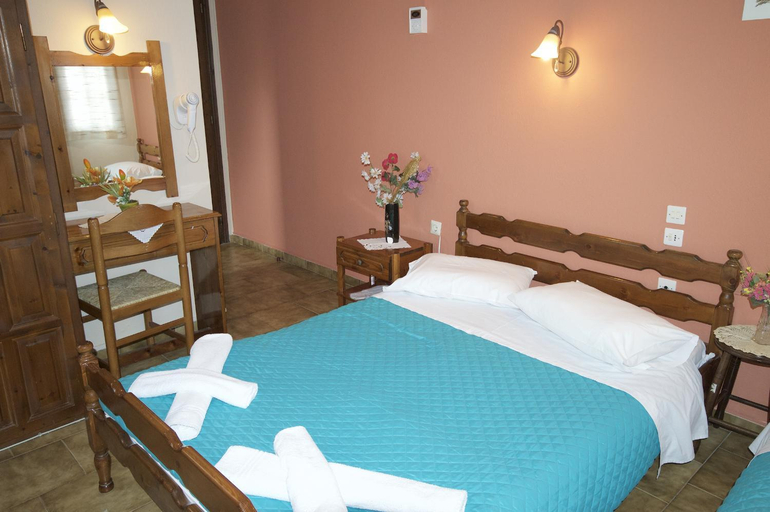 Others 5, Ria Rooms, Thessaly
