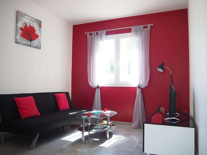 Living room, Ground Floor Home With Modern Design, Montagnac, Hérault