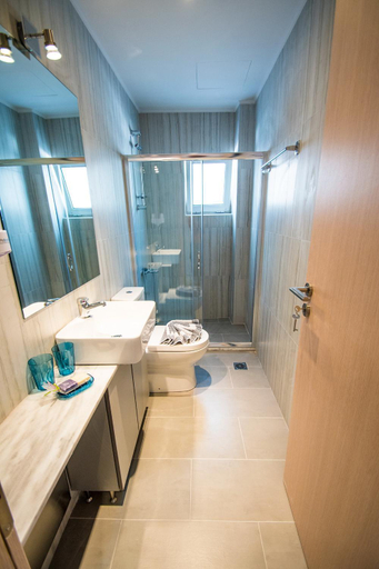 Bathroom 3, Mare Civitas Apartments, Crete