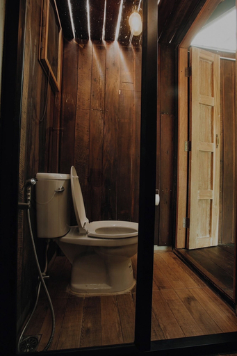 Bathroom 5