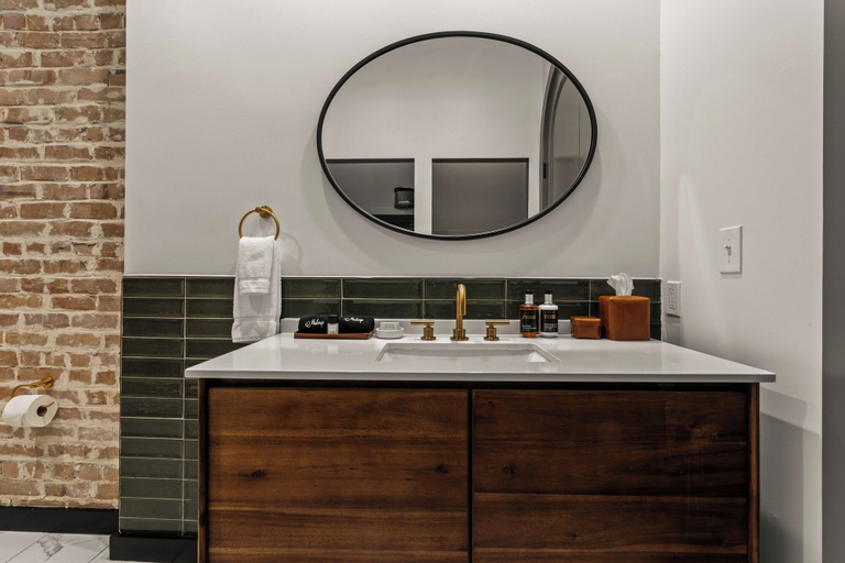 Bathroom 4, Hotel Vela, Harrison