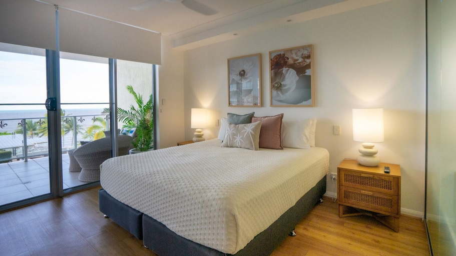 Bedroom 3, Vue Apartments Trinity Beach, Cairns