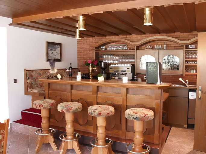 Food & Drinks 4, Hotel Garni Birkhahn, Landeck