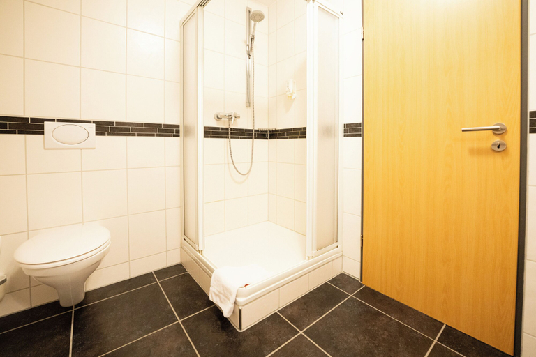 Bathroom 3