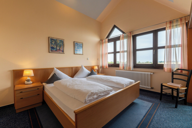 Bedroom 26