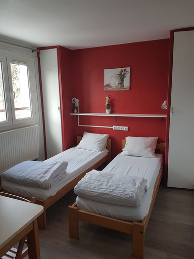 Bedroom 2, Auberge de Jeunesse HI Chamrousse, Isère