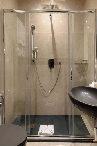 Bathroom 5, DolceVitaSuite, Rome