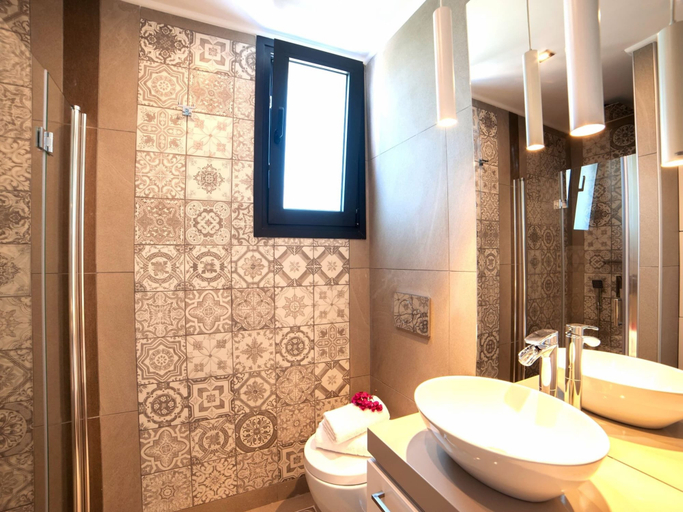 Bathroom 4, 2 New Villas Next Each Other, Pool, Rent Separately or Together at Kournas Lake, Crete