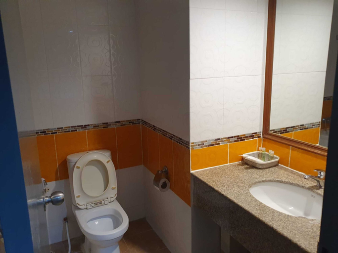 Bathroom 3