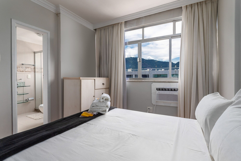 Room 4, 5 Minutes From Leblon Beach and View of Christ Ap1302, Rio de Janeiro