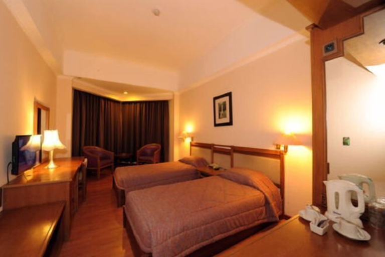 Bedroom 13
